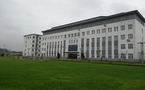 重庆市永川工商学校2023年报名条件是什么