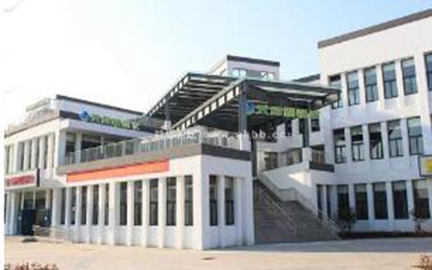 重庆市万州三峡服装艺术学校2023年学费多少钱一年